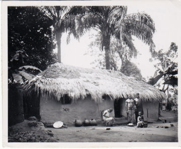 McWhirter 21 Native hut Onitsha